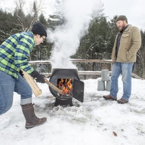 Making maple syrup on the sapling evaporator